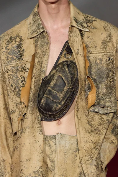 Look 39